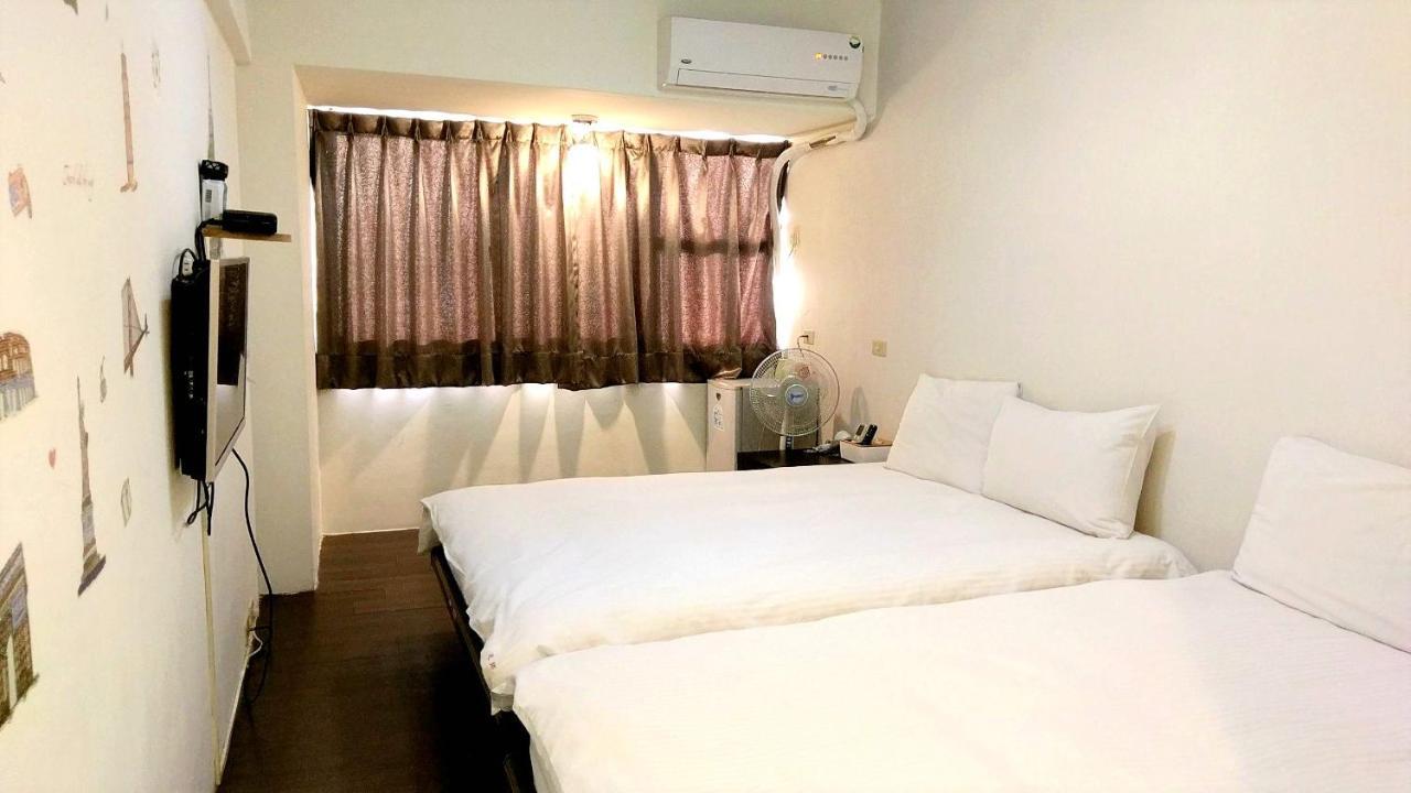 Happines Trip Inn Taichung Exterior foto