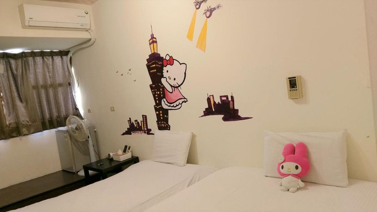 Happines Trip Inn Taichung Exterior foto