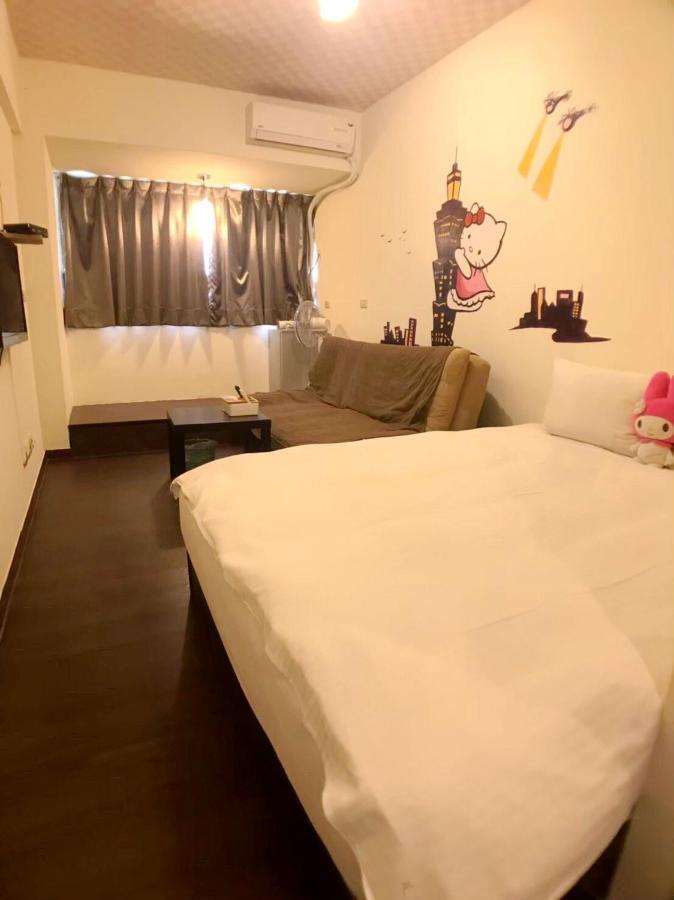 Happines Trip Inn Taichung Exterior foto